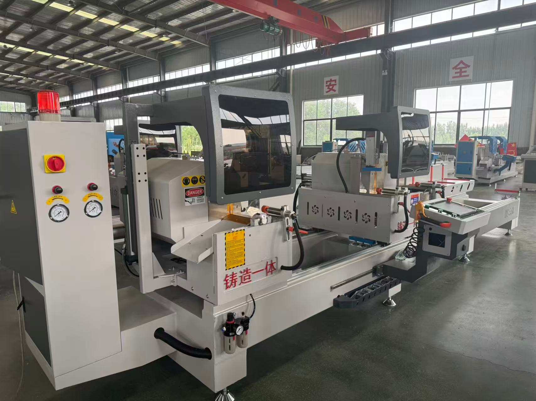 Sega da taglio di precisione CNC 550, lunghezza fissa, 45°/90°