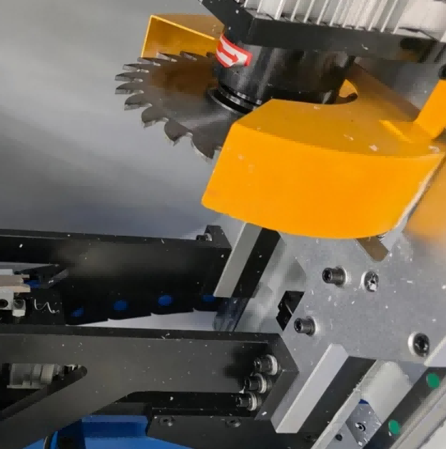 Macchina per la pulizia degli angoli in PVC CNC per Windows