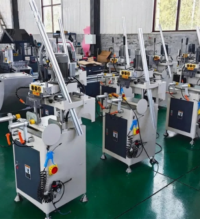 Fresatrice per copia ad alta velocità CNC PVC UPVC Windows