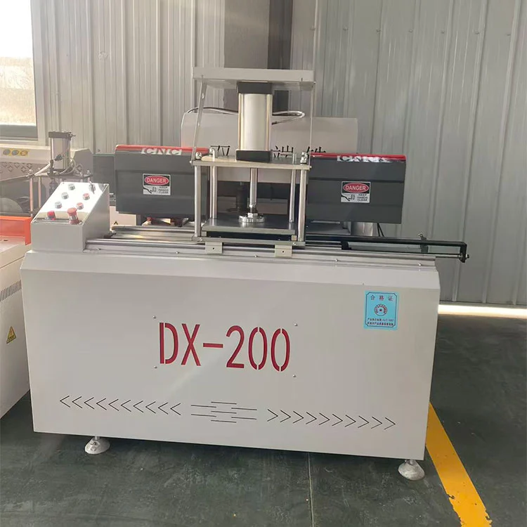 Linea di produzione di alluminio a taglio termico con fresa a taglio doppio a 4 + 2 assi