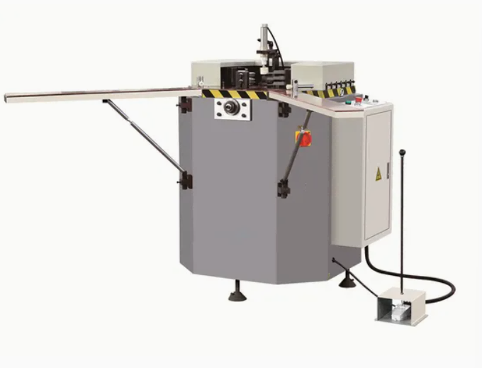 Crimpatrice per angoli di porte e finestre in alluminio a testa singola ad alta precisione da 100 mm x 3500 mm di grado industriale